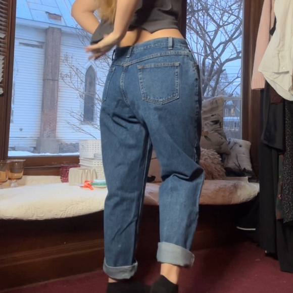 80s/90s Vintage • Dream Classic Mom Jean - Picture 4 of 12